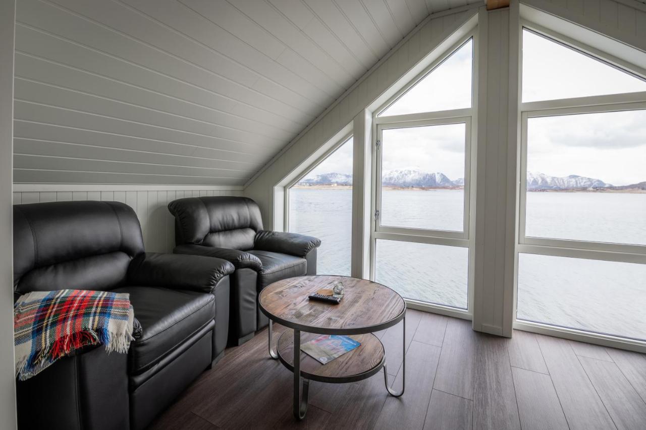 Lofoten Rorbu Lodge Offersoya Bagian luar foto