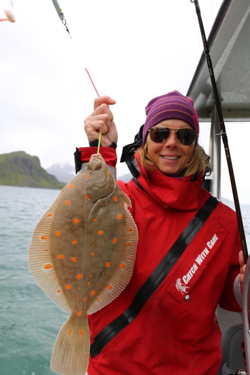 Lofoten Rorbu Lodge Offersoya Bagian luar foto