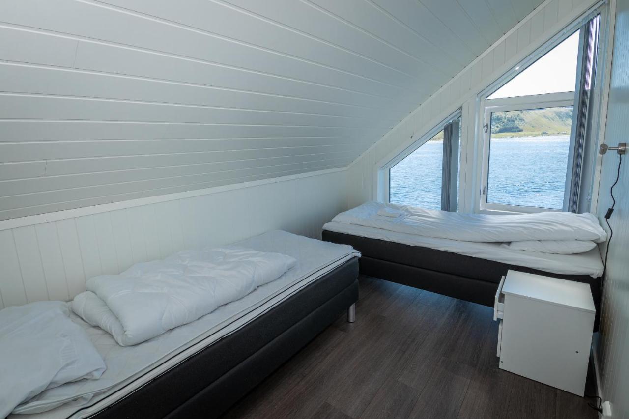 Lofoten Rorbu Lodge Offersoya Bagian luar foto